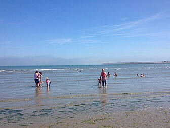 Beaches packed as temperatures...